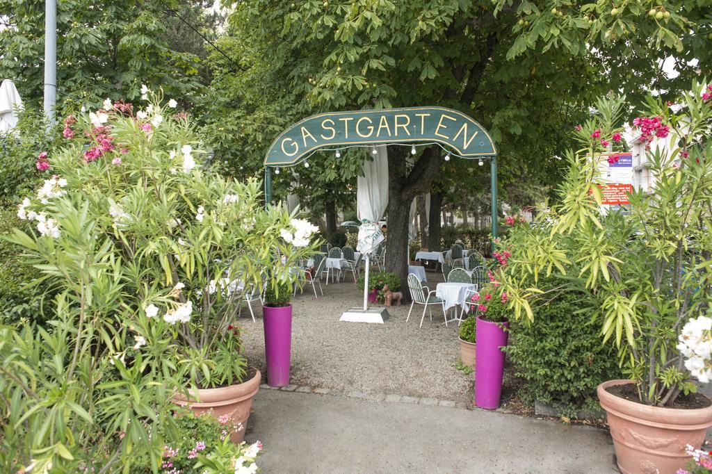 Hotel Bergwirt Schönbrunn Wien