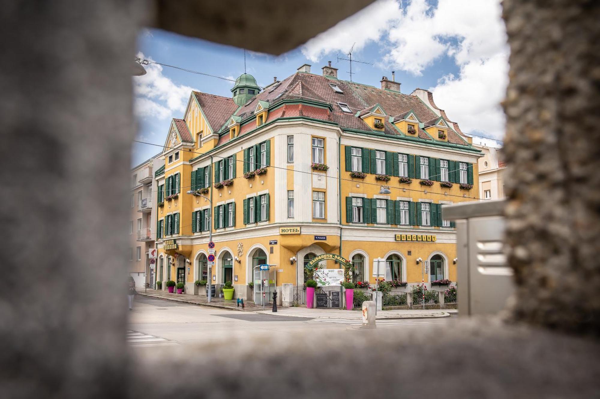Bergwirt Schönbrunn Hotel